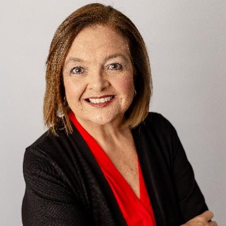 Profile photo of a State Farm Agent named: Tina Hurst
