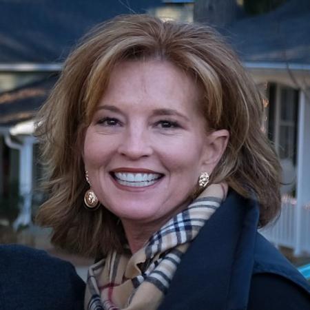 Profile photo of a State Farm Agent named: Lori Johnson