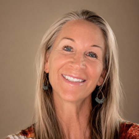 Profile photo of a State Farm Agent named: Lezlie Leier