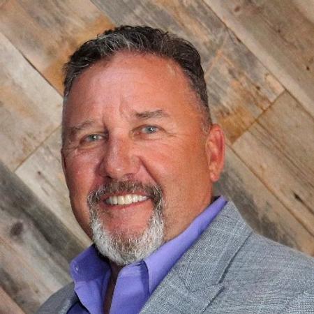 Profile photo of a State Farm Agent named: Tom Bassett
