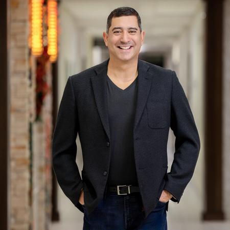 Profile photo of a State Farm Agent named: Manny Molinar