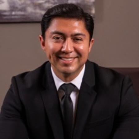 Profile photo of a State Farm Agent named: Luis Estrada