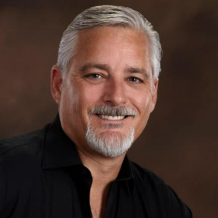 Profile photo of a State Farm Agent named: Dennis Hurst