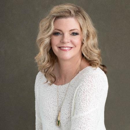 Profile photo of a State Farm Agent named: Jennifer Downer