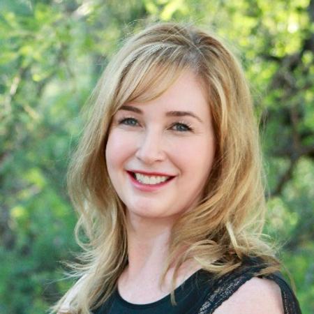 Profile photo of a State Farm Agent named: Julie Burnett