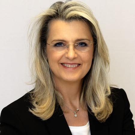Profile photo of a State Farm Agent named: Yvonne Salsbury