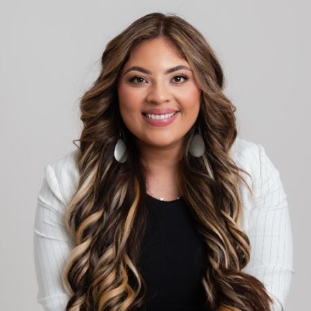 Profile photo of a State Farm Agent named: Cinthya Molina