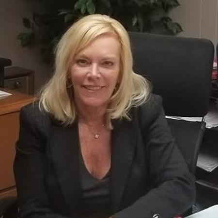 Profile photo of a State Farm Agent named: Julie Schuld