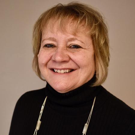 Profile photo of a State Farm Agent named: Gina Oemig