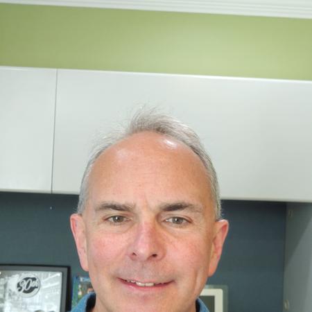 Profile photo of a State Farm Agent named: Tom Salzberg