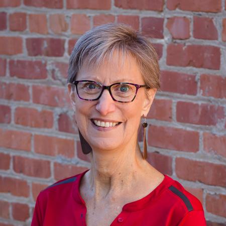Profile photo of a State Farm Agent named: Linda Maiden
