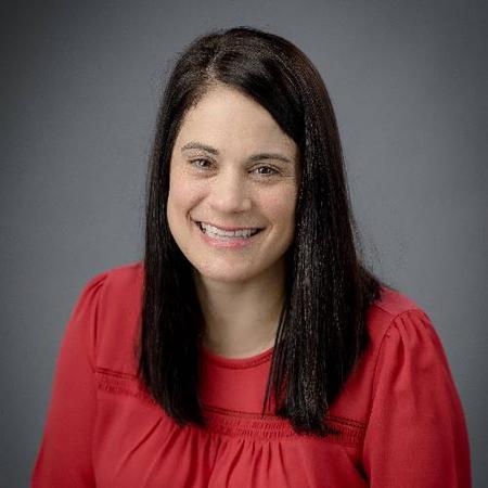 Profile photo of a State Farm Agent named: Laura McKay