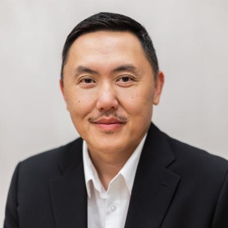 Profile photo of a State Farm Agent named: Jerry Vang
