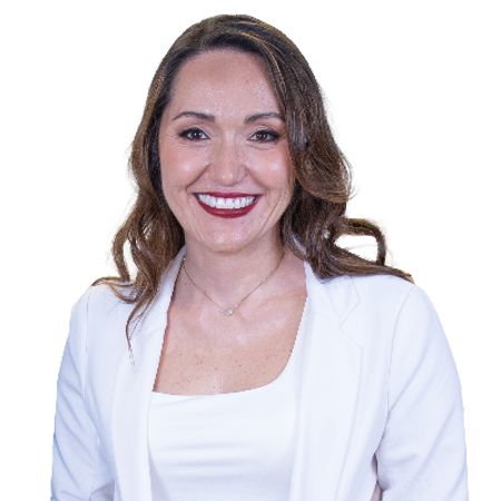 Profile photo of a State Farm Agent named: Fernanda Macedo