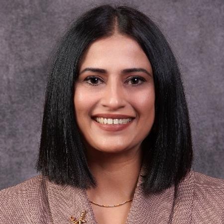 Profile photo of a State Farm Agent named: Esha Patel