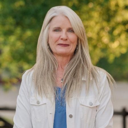 Profile photo of a State Farm Agent named: Cindy Phillips