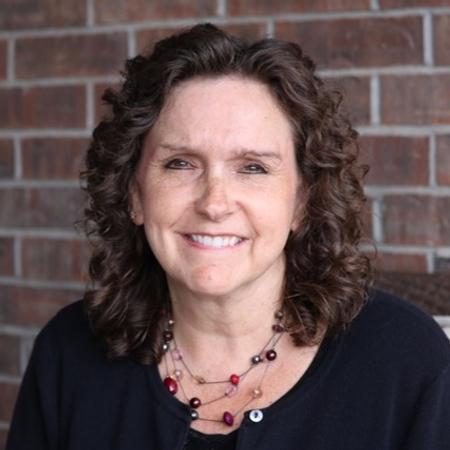 Profile photo of a State Farm Agent named: Lisa Cravens