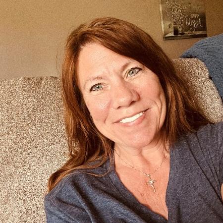 Profile photo of a State Farm Agent named: Renae Haug