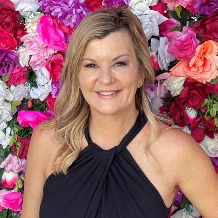 Profile photo of a State Farm Agent named: Merrie Connon