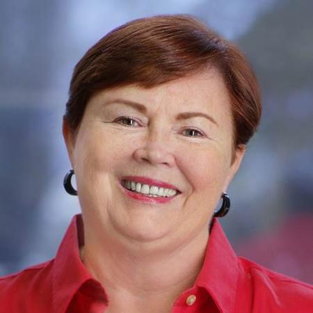 Profile photo of a State Farm Agent named: Susan Erkfritz
