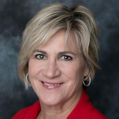 Profile photo of a State Farm Agent named: Kelly Hagar