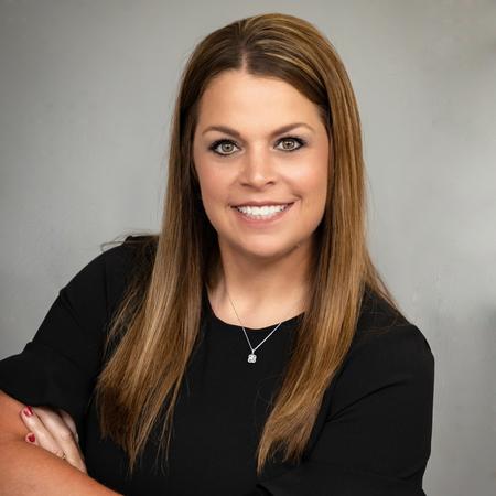 Profile photo of a State Farm Agent named: Lynn Braden