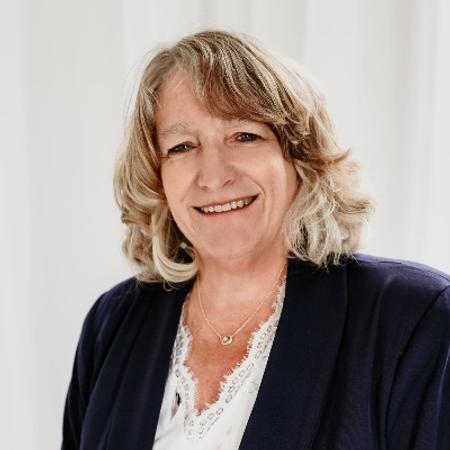 Profile photo of a State Farm Agent named: Mindy Deno