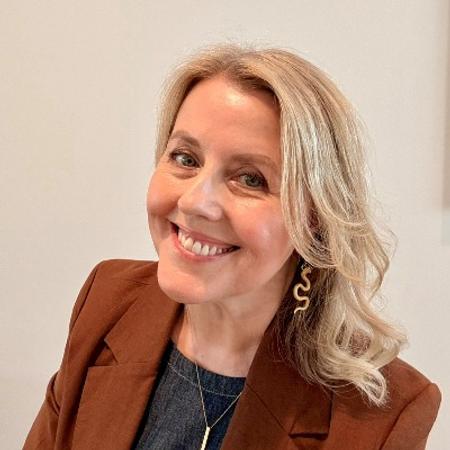 Profile photo of a State Farm Agent named: Deb Marlin