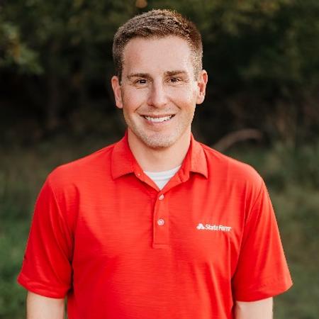 Profile photo of a State Farm Agent named: Kyle Buzzard