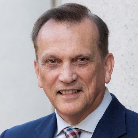 Profile photo of a State Farm Agent named: Cecil Burt