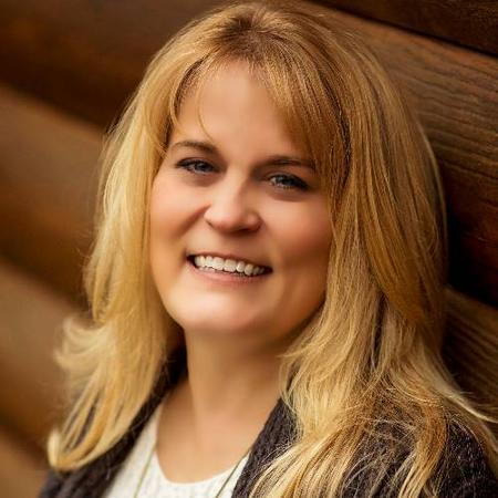Profile photo of a State Farm Agent named: Tonya Sivinski
