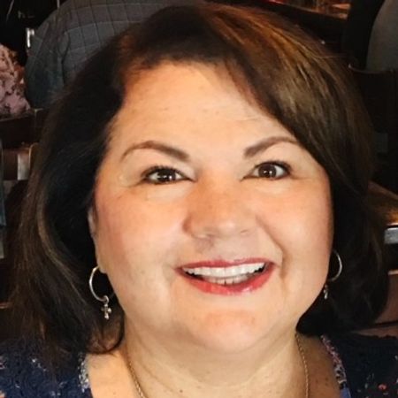 Profile photo of a State Farm Agent named: Cindy Fierro
