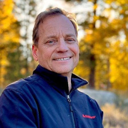 Profile photo of a State Farm Agent named: Peter Fuszard