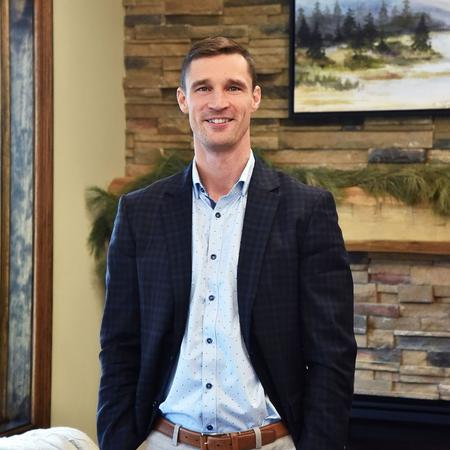 Profile photo of a State Farm Agent named: Ryan VanderVeen