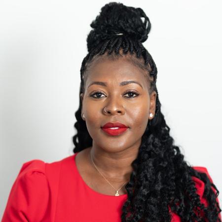 Profile photo of a State Farm Agent named: Esther Smith