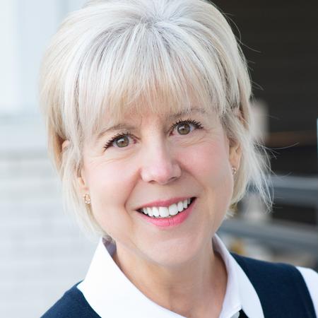 Profile photo of a State Farm Agent named: Denise Aasen