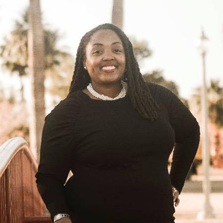 Profile photo of a State Farm Agent named: Jennifer Jasper