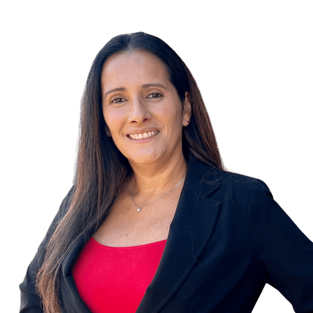Profile photo of a State Farm Agent named: Alejandra Bustamante