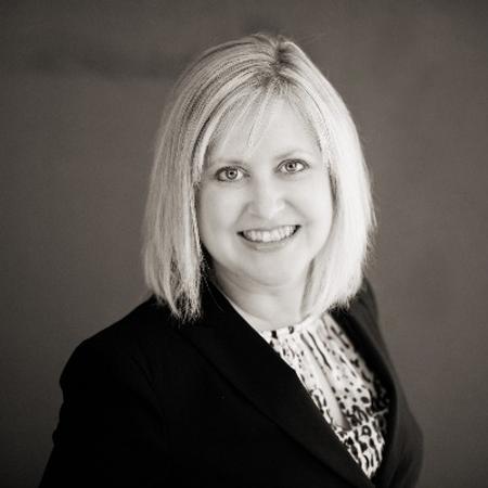 Profile photo of a State Farm Agent named: Susan Lynch