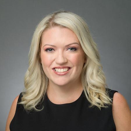 Profile photo of a State Farm Agent named: Leslie Robinson