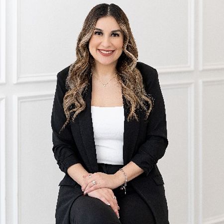 Profile photo of a State Farm Agent named: Miriam Rodriguez