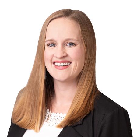 Profile photo of a State Farm Agent named: Laura Geninatti