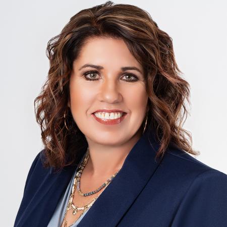 Profile photo of a State Farm Agent named: Bobbi Holst