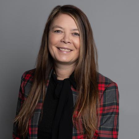 Profile photo of a State Farm Agent named: Angie Dell Foster