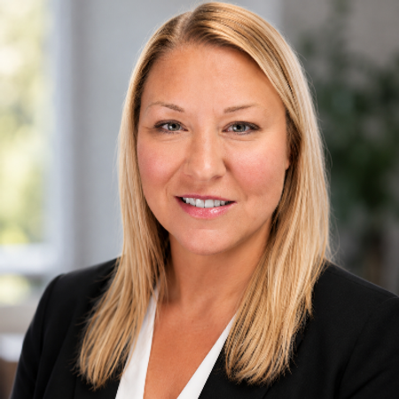 Profile photo of a State Farm Agent named: Lorri Grisell