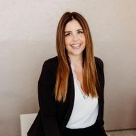 Profile photo of a State Farm Agent named: Elizabeth Cardenas