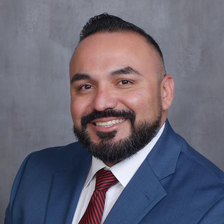 Profile photo of a State Farm Agent named: Duane Villatoro