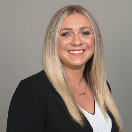 Profile photo of a State Farm Agent named: Kenzi Cheesewright