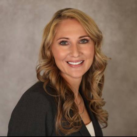 Profile photo of a State Farm Agent named: Julie Hemler