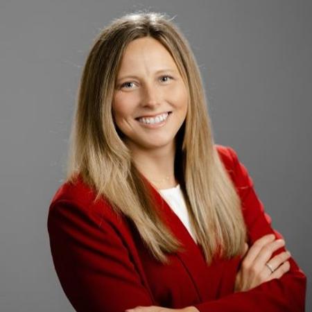 Profile photo of a State Farm Agent named: Kari Bird